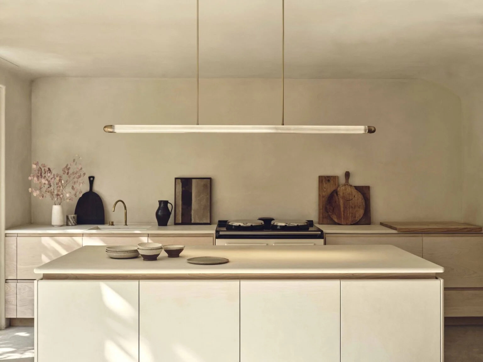 2023.09_Strata-Pendant-Antique-Brass-Ben-Anders-x-Laura-Fulmine-scaled