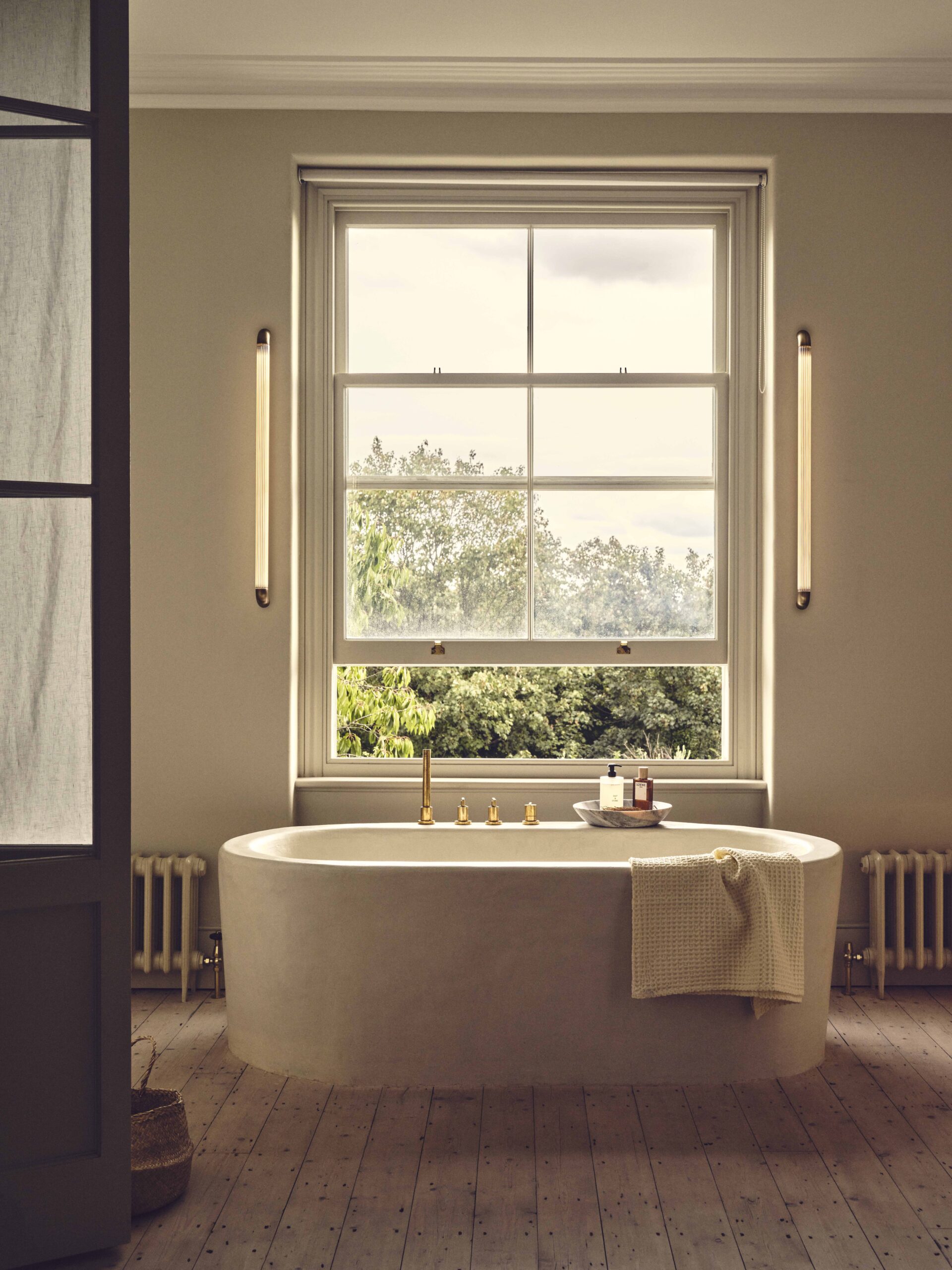 2023.09_Strata-Wall-Light-Antique-Brass_V2-Ben-Anders-x-Laura-Fulmine-scaled