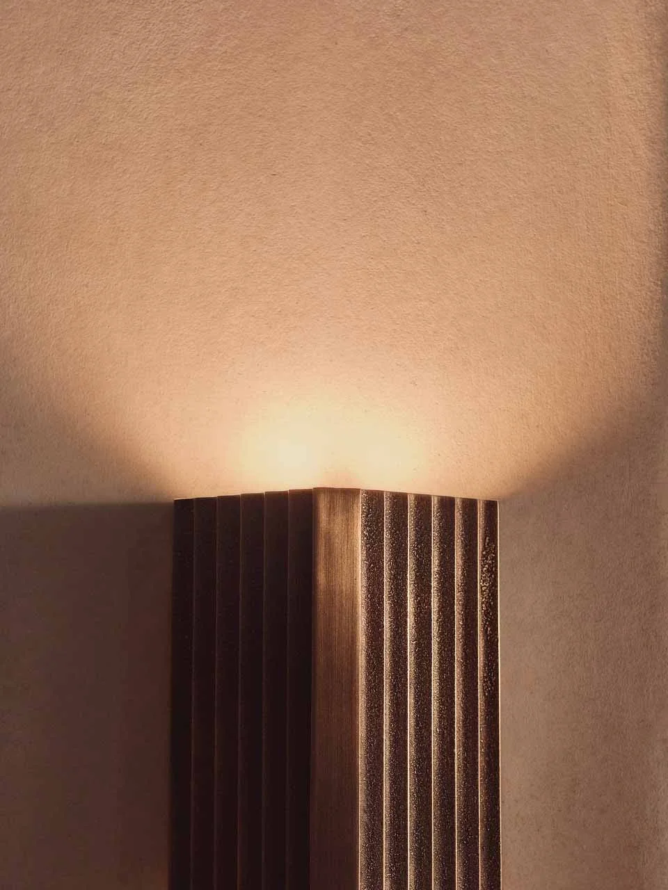 2023.09_Tor-Up-Down-Antique-Brass-Detail-Ben-Anders-x-Laura-Fulmine