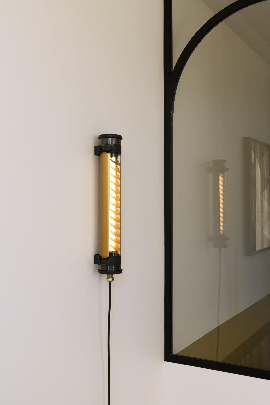 Elgar-Push-Coal-Brass-©Sammode-148891