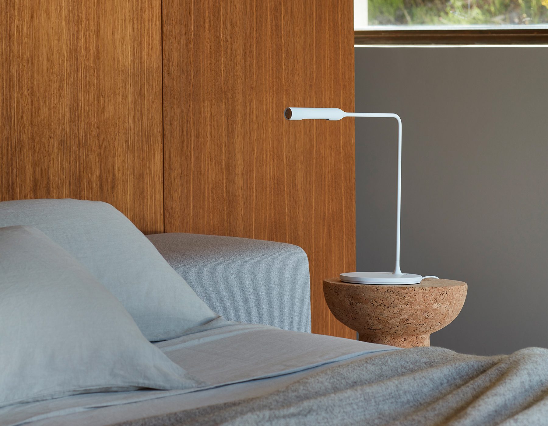 Gallery_Flo_Bedside_03