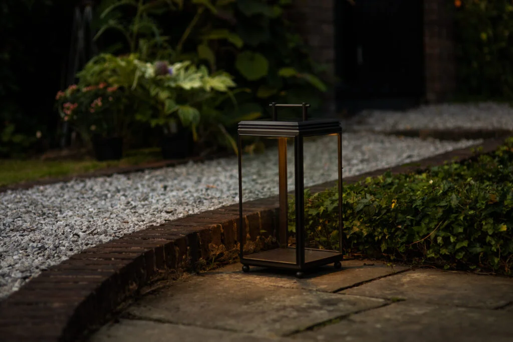 Hazel-Short-Floor-Bronze-4-scaled