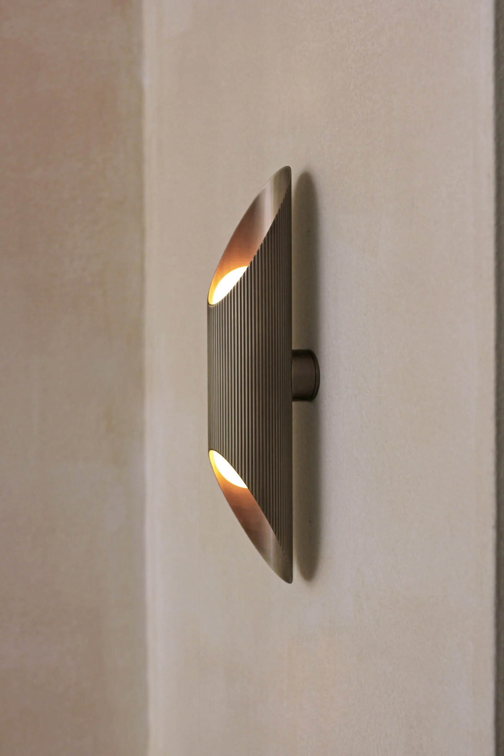 J.ADAMSandCO_VECTOR_Collection-Vector-Wall-Antique-Brass-scaled