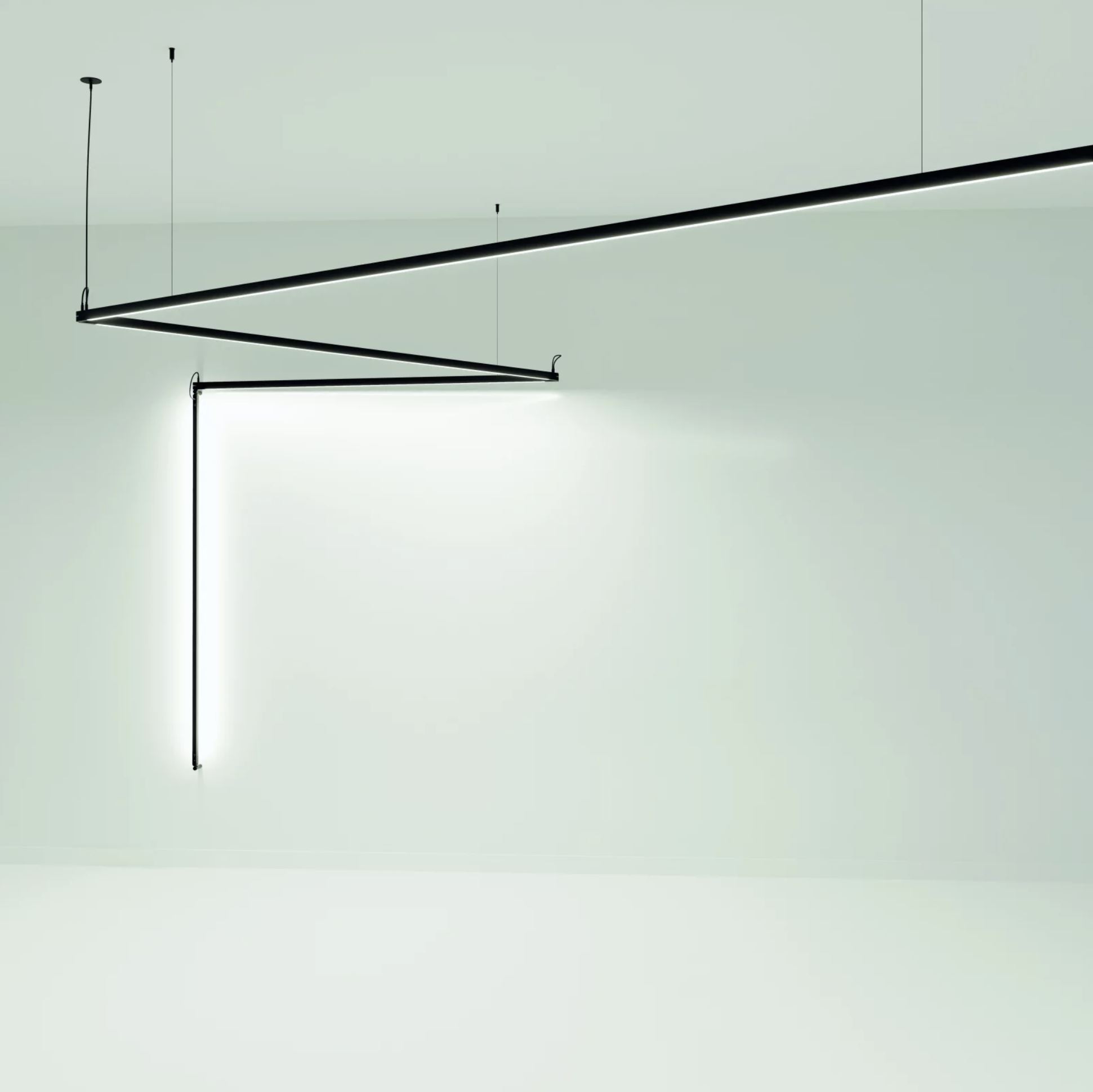 Mikaline_Delta-Light