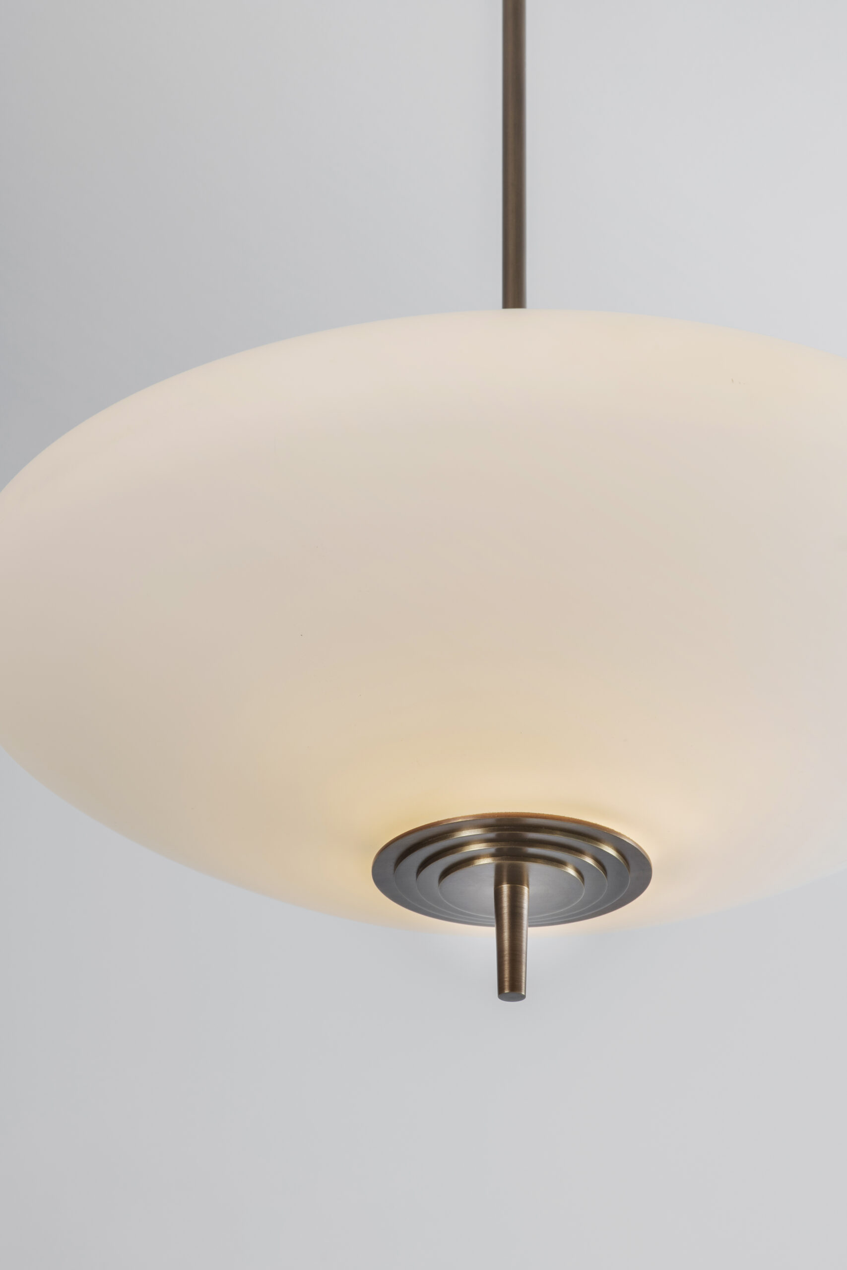 Nova_Wide_pendant_antb_detail1-scaled
