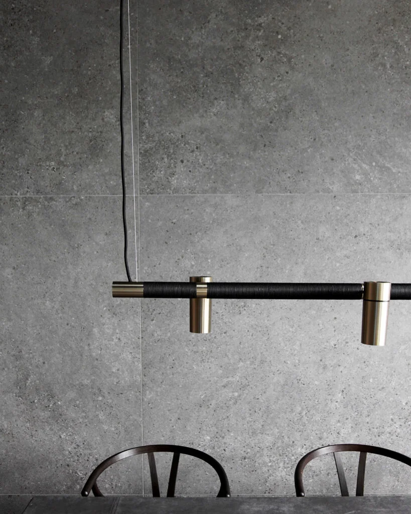 ONEA_HQ_X-Extendable_Gold-Black-Leather_01