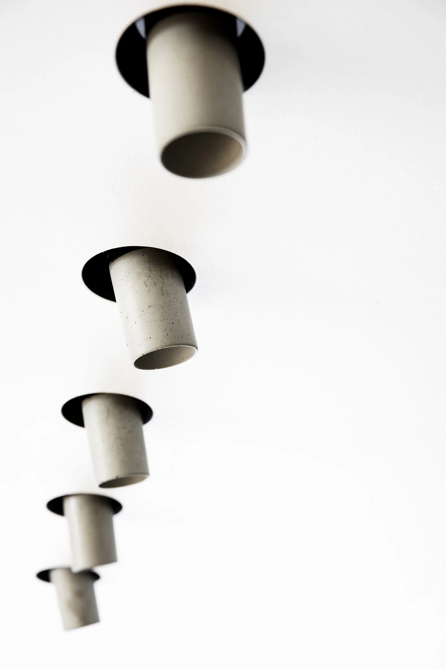 ONEA_Storm-Medium-Base-Tube_Concrete_02-scaled