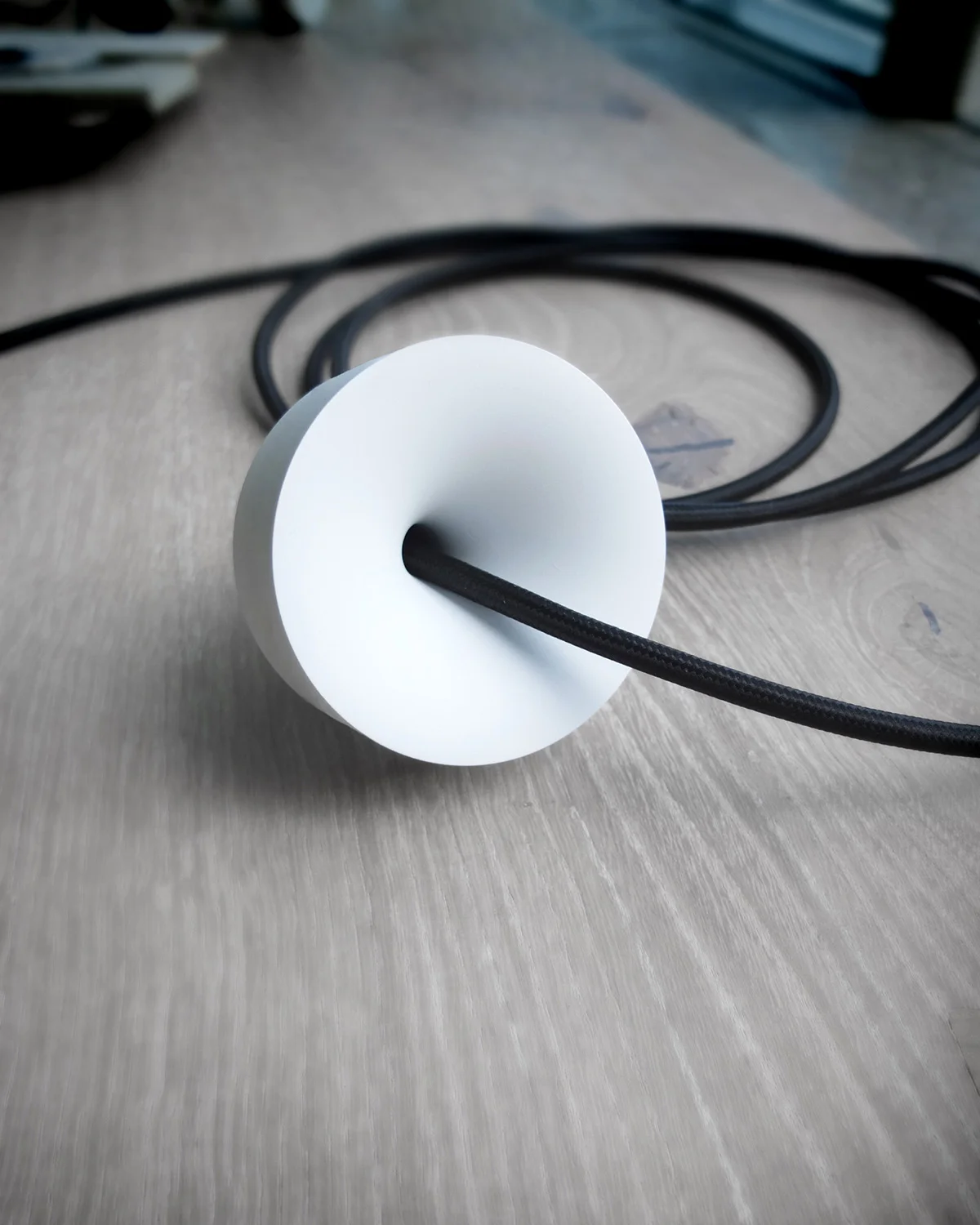 ONEA_Storm-Medium-OutPut_White_02