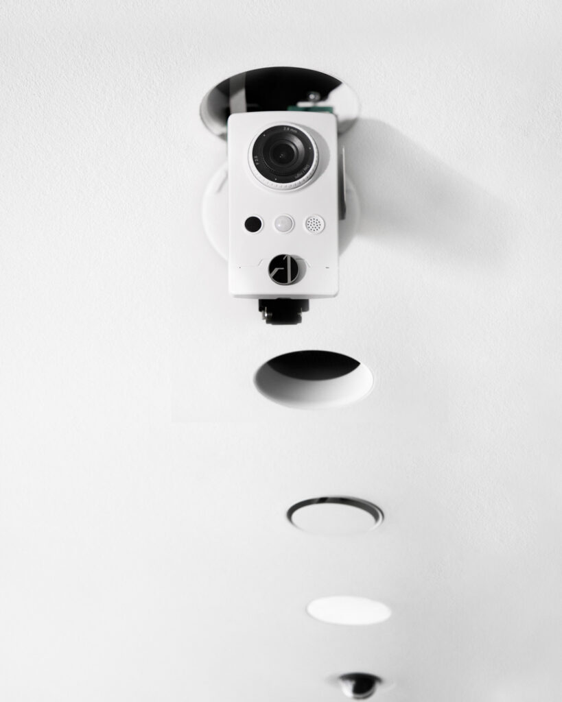 ONEA_Storm-Medium-Security-PIR-Air-in-Air-Out-Cover-Cam_01