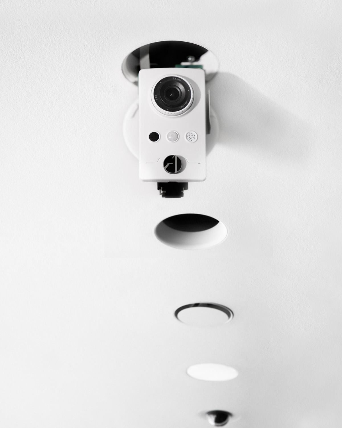 ONEA_Storm-Medium-Security-PIR-Air-in-Air-Out-Cover-Cam_01