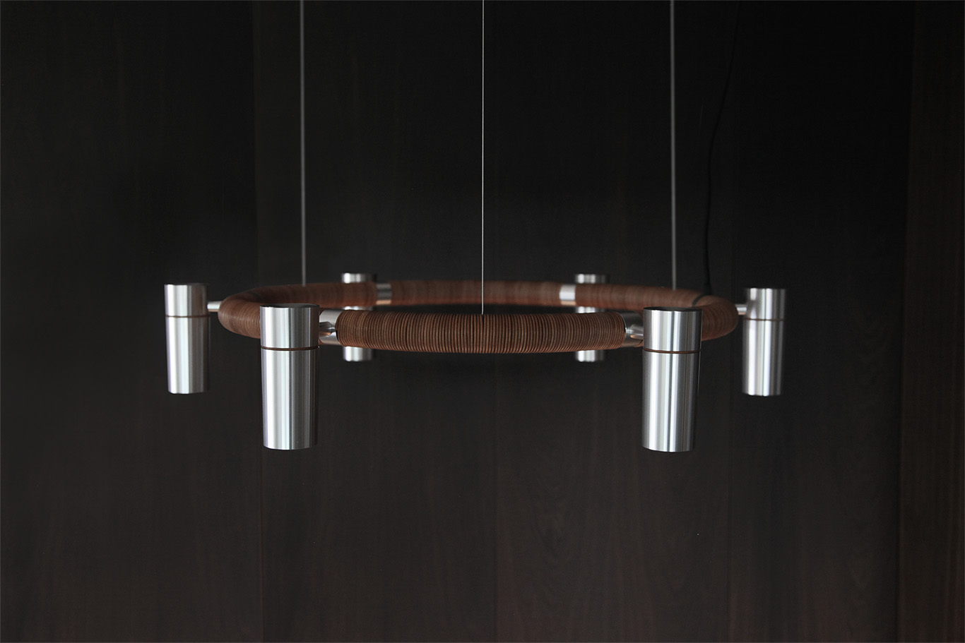 ONEA_Website_X-curve_silver-tanned_leather-1