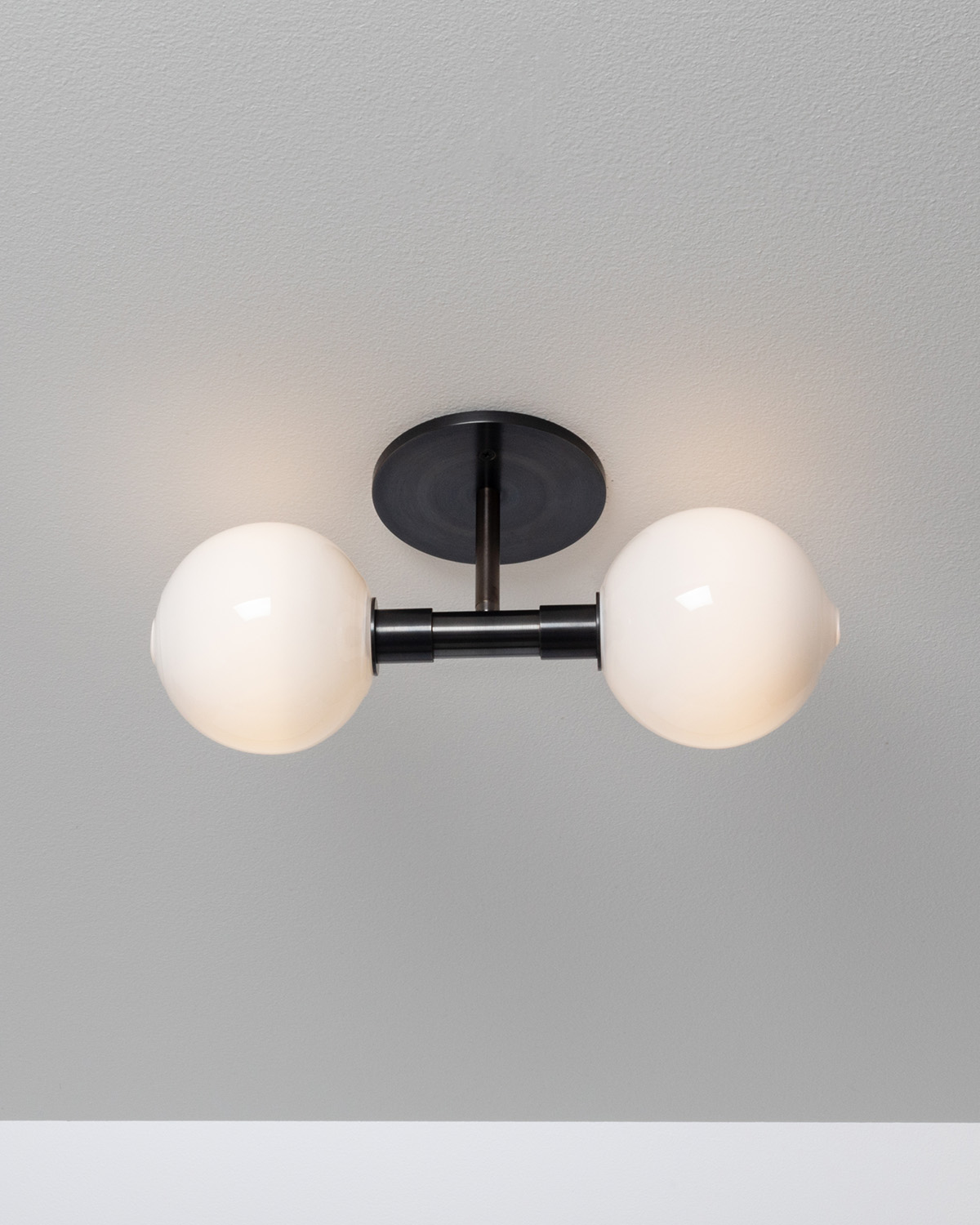 SkLO_Sconce_Ceiling_2x_WHT