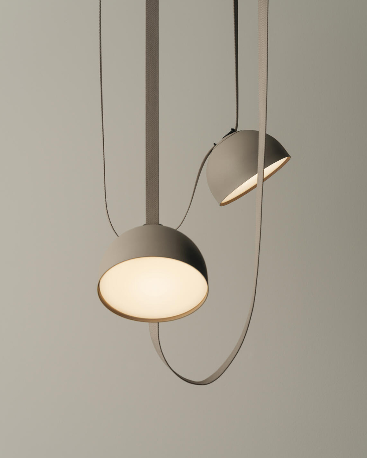 Plusminus Semisphere - Mollerrothe