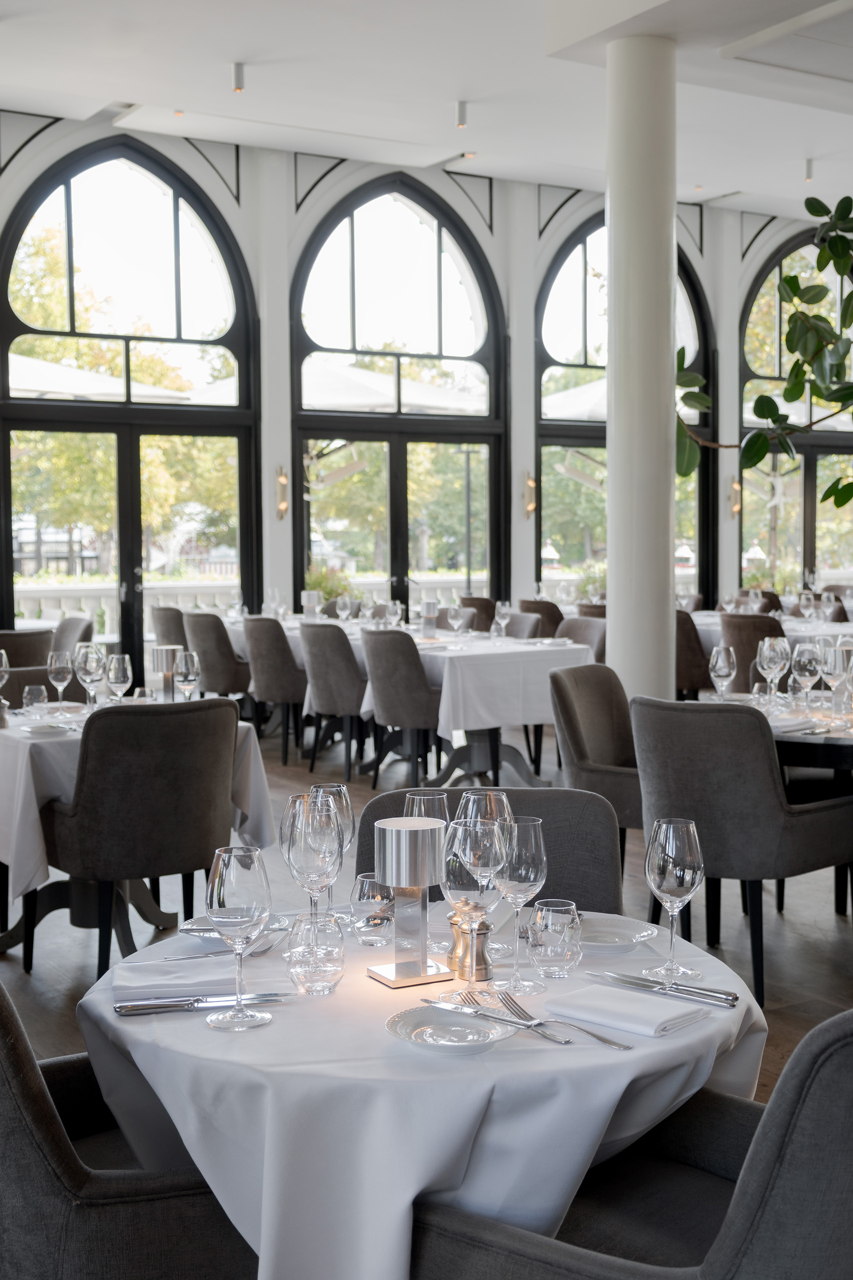 Billede af bord på Nimb Brasserie Restaurant i Tivoli
